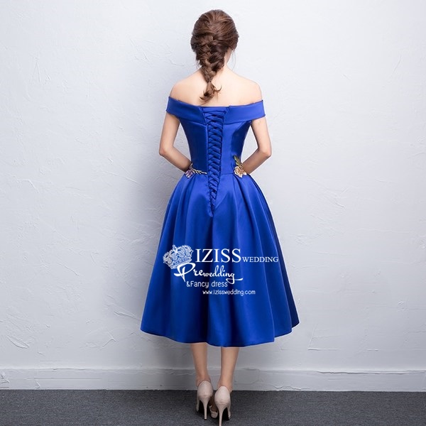 PW541 - **พรีออเดอร์ค่ะ พรีออเดอร์มี 5 สีทั้งสั้น+ยาวค่ะ สีแดง แดงไวน์ เขียว น้ำเงินและม่วงค่ะ** ชุดกี่เพ้าสั้นสีแดง ชุดยกน้ำชา ชุดคู่ถ่ายพรีเวดดิ้ง (prewedding dress) & ชุดแต่งงานแฟนซี (Fancy wedding dress)ชายหญิง "ธีมสีแดง"