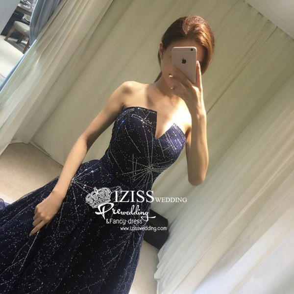 PW573- **พรีออเดอร์**ชุดคู่ถ่ายพรีเวดดิ้ง (prewedding dress) & ชุดแต่งงานแฟนซี (Fancy wedding dress)ชายหญิง "ธีมสีน้ำเงิน"