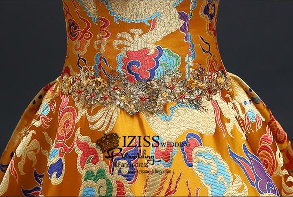 PW534 - **พรีออเดอร์มีแดงกับทองค่ะ** ชุดกี่เพ้าสีแดงทองลายมังกรแขนสั้นประดับเพชรพลอย ชุดยกน้ำชา ชุดคู่ถ่ายพรีเวดดิ้ง (prewedding dress) & ชุดแต่งงานแฟนซี (Fancy wedding dress)ชายหญิง "ธีมสีแดง"