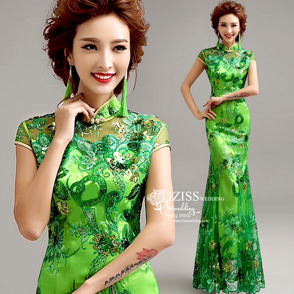 PW435- **พร้อมส่งสีเหลือง พรีออเดอร์เขียว ม่วง**ชุดกี่เพ้ายาว ชุดยกน้ำชา ชุดถ่ายพรีเวดดิ้ง (prewedding dress) & ชุดแต่งงานแฟนซี (Fancy wedding dress) "ธีมสีเหลือง"