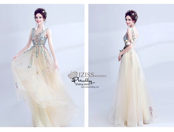 DL027 - **พรีออเดอร์** ชุดราตรี เดรสยาวออกงาน (Night party dresses) ชุดไปงานแต่งงานสวยๆ "ธีมสีครีมปักดอกชมพู "