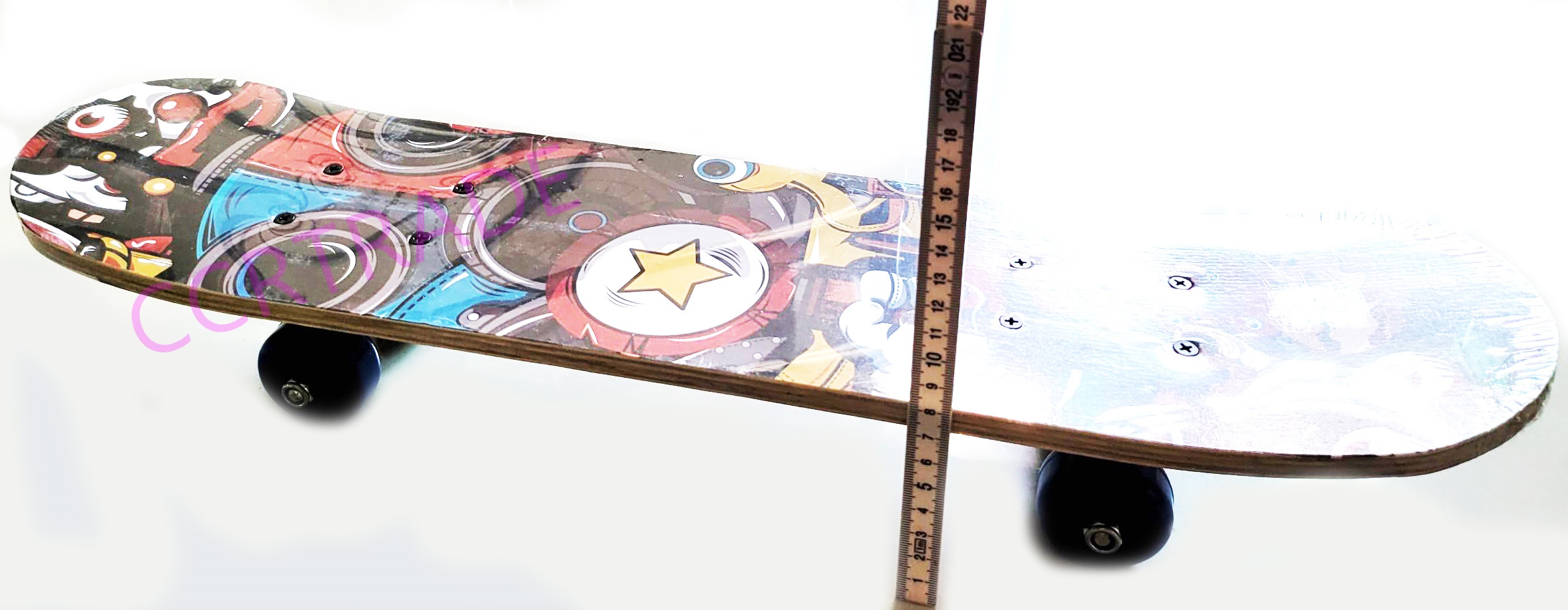 สเก็ตบอร์ดเด็กสุดเท่ คละลาย 15x59.5 ซม.(1x3)