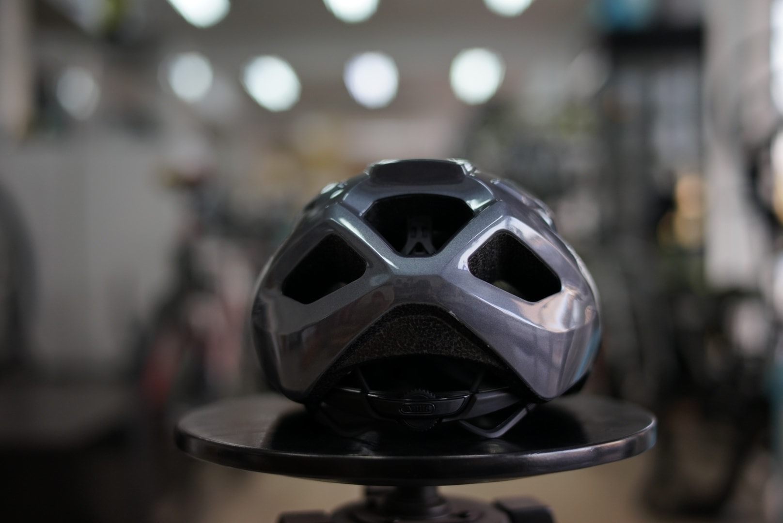 หมวกกันน็อคจักรยาน ใหม่ล่าสุด ABUS Macator เยอรมัน