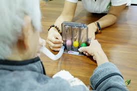 เครื่องฝึกการหายใจ Incentive Spirometer แบบ Triflow หรือ Tri ball