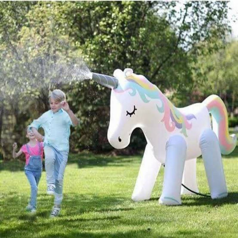 ยูนิคอนพ่นน้ำ ยูนิคอนเป่าลมพ่นน้ำ ม้าพ่นน้ำ ตัวใหญ่สูง 2 เมตร