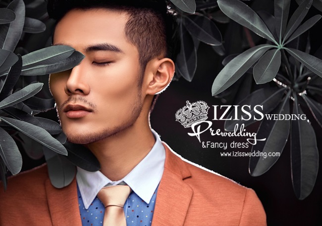 PW235 - **พรีออเดอร์** ชุดคู่ถ่ายพรีเวดดิ้ง (prewedding dress) & ชุดแต่งงานแฟนซี (Fancy wedding dress)ชายหญิง "ธีมสีเหลือง-ส้ม"