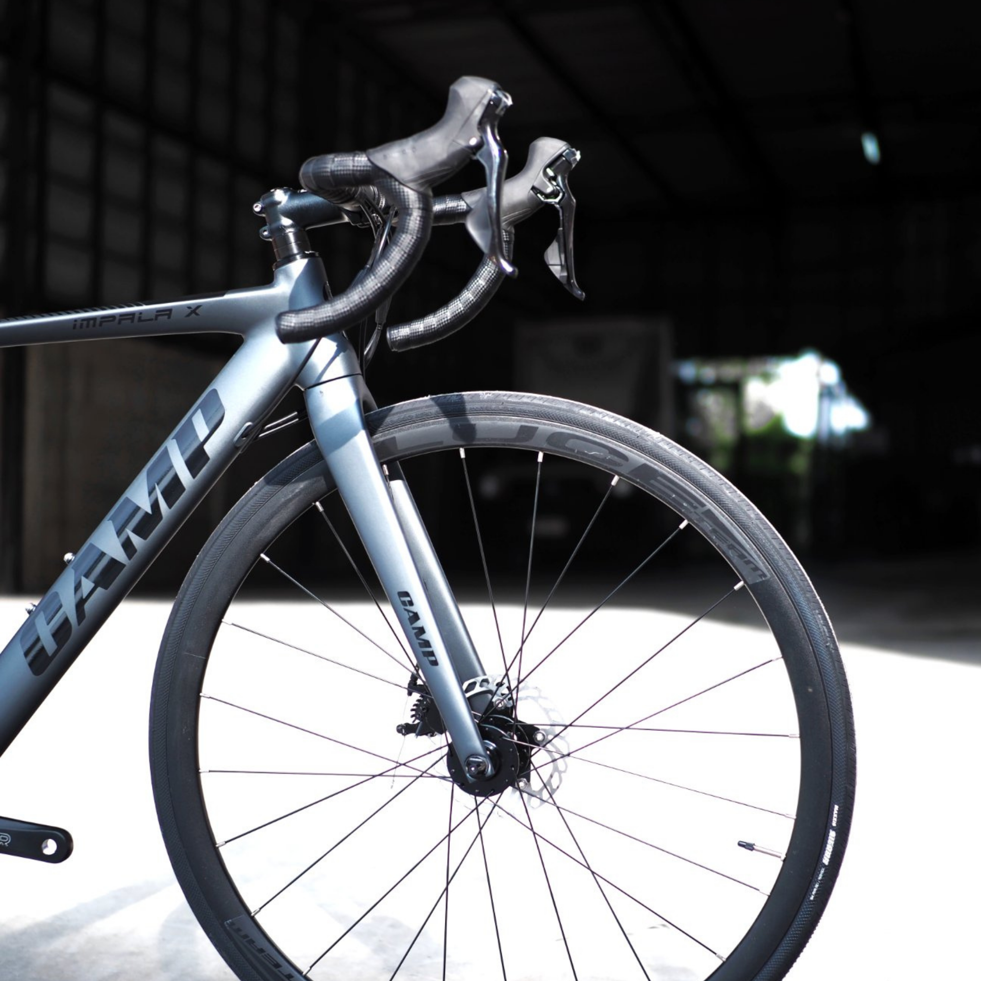 จักรยานเสือหมอบดิสก์เบรค CAMP Impala DB 22 sp. SHIMANO 105