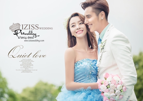 PW386 - **พรีออเดอร์**ชุดคู่ถ่ายพรีเวดดิ้ง (prewedding dress) & ชุดแต่งงานแฟนซี (Fancy wedding dress)ชายหญิง "ธีมสีฟ้า-ขาว"