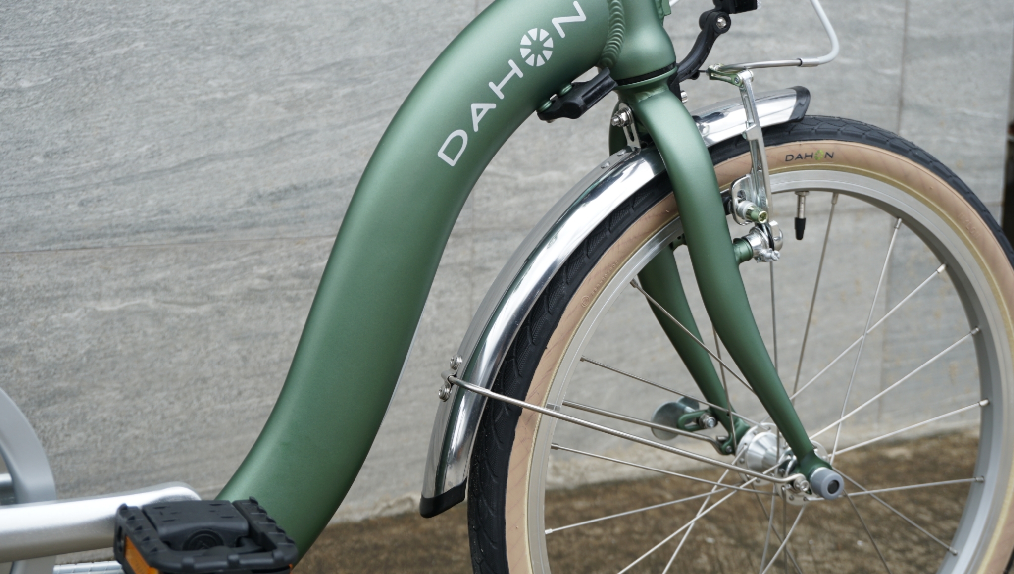 DAHON CIAO จักรยานพับได้ เฟรมโค้ง 7 สปีด