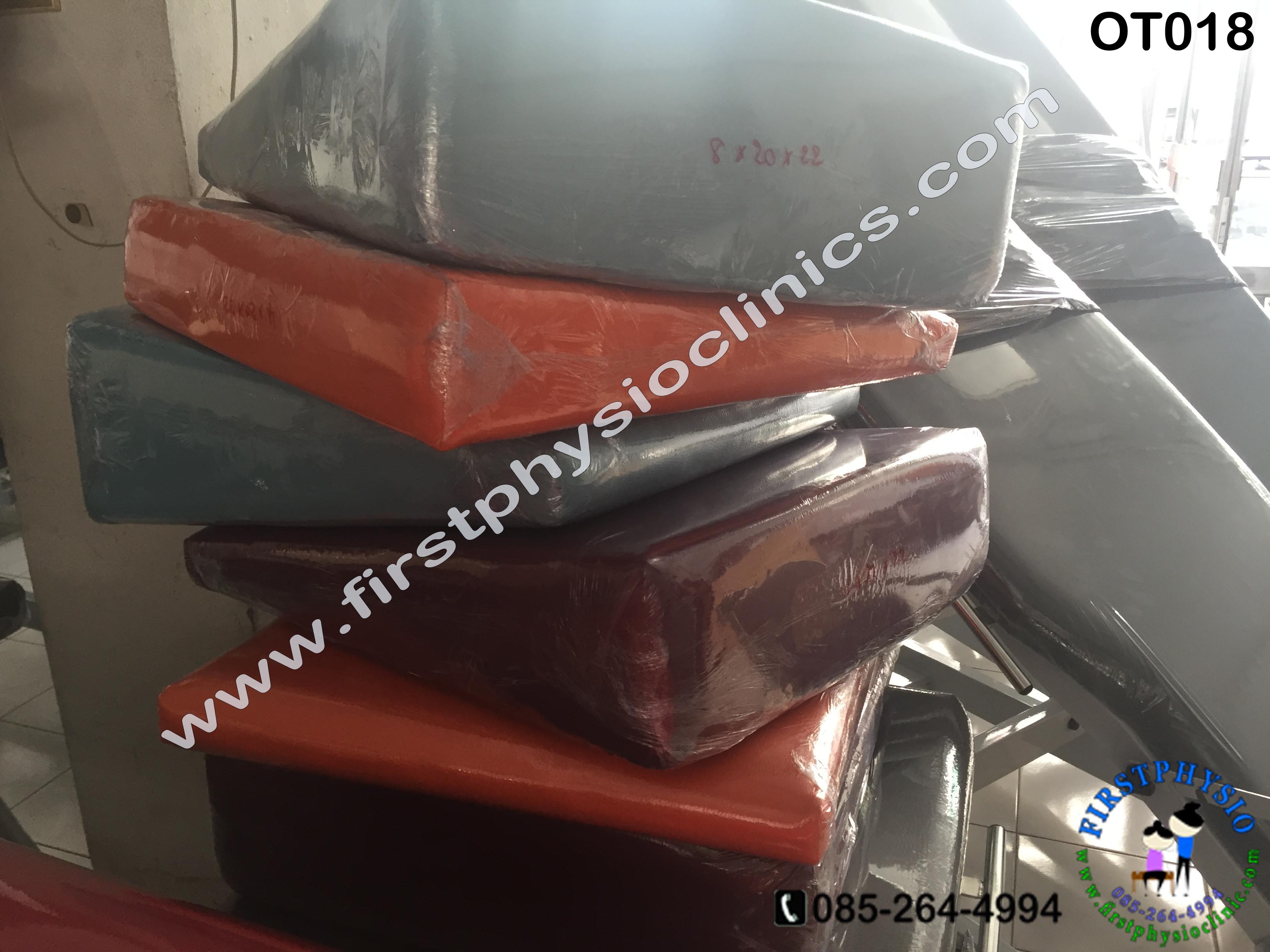 เบาะลาดเอียงรูปลิ่ม ขนาด 4×20×22 นิ้ว/OT018