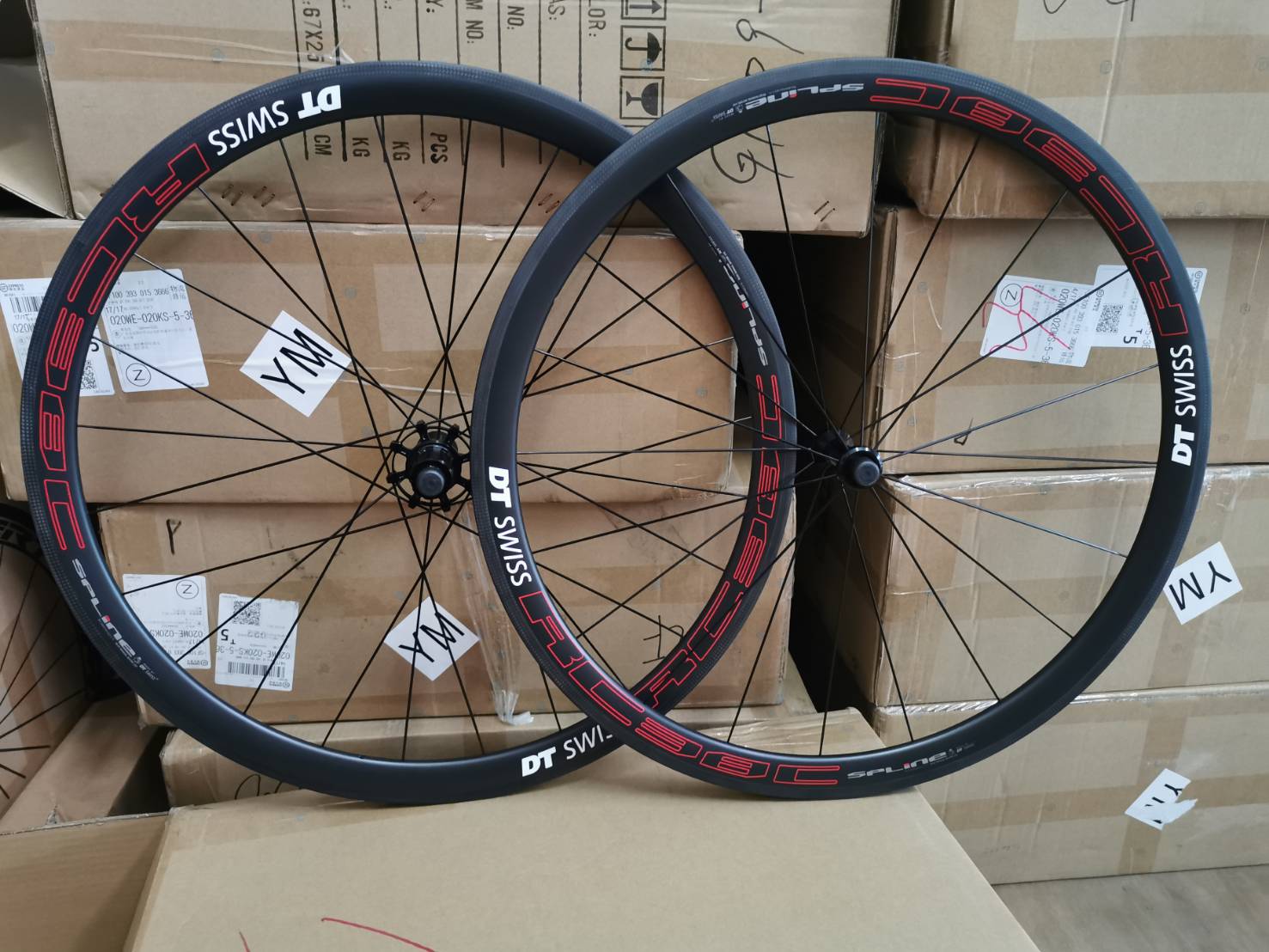 ล้อจักรยานคาร์บอน ขอบล้อ dt-swiss เเท้ ใส่ดุม DECA 38/38