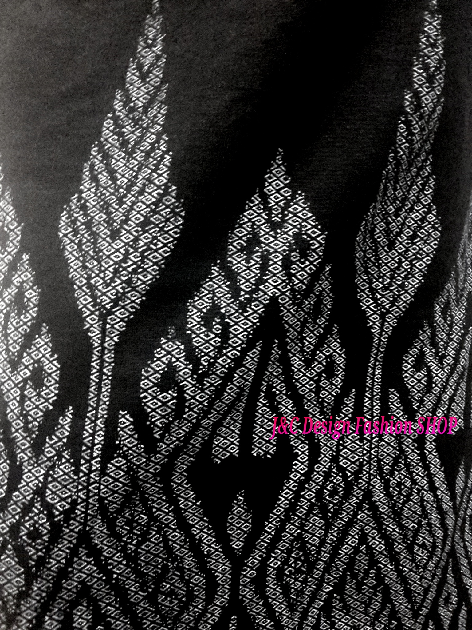 ผ้าถุงสำเร็จรูปแบบป้ายเลื่อนตะขอผ้าสีดำ ผ้าถุงสำเร็จรูปมัดหมี่สีดำ ผ้าฝ้ายมัดหมี่ตัดสำเร็จสีดำ พร้อมส่ง