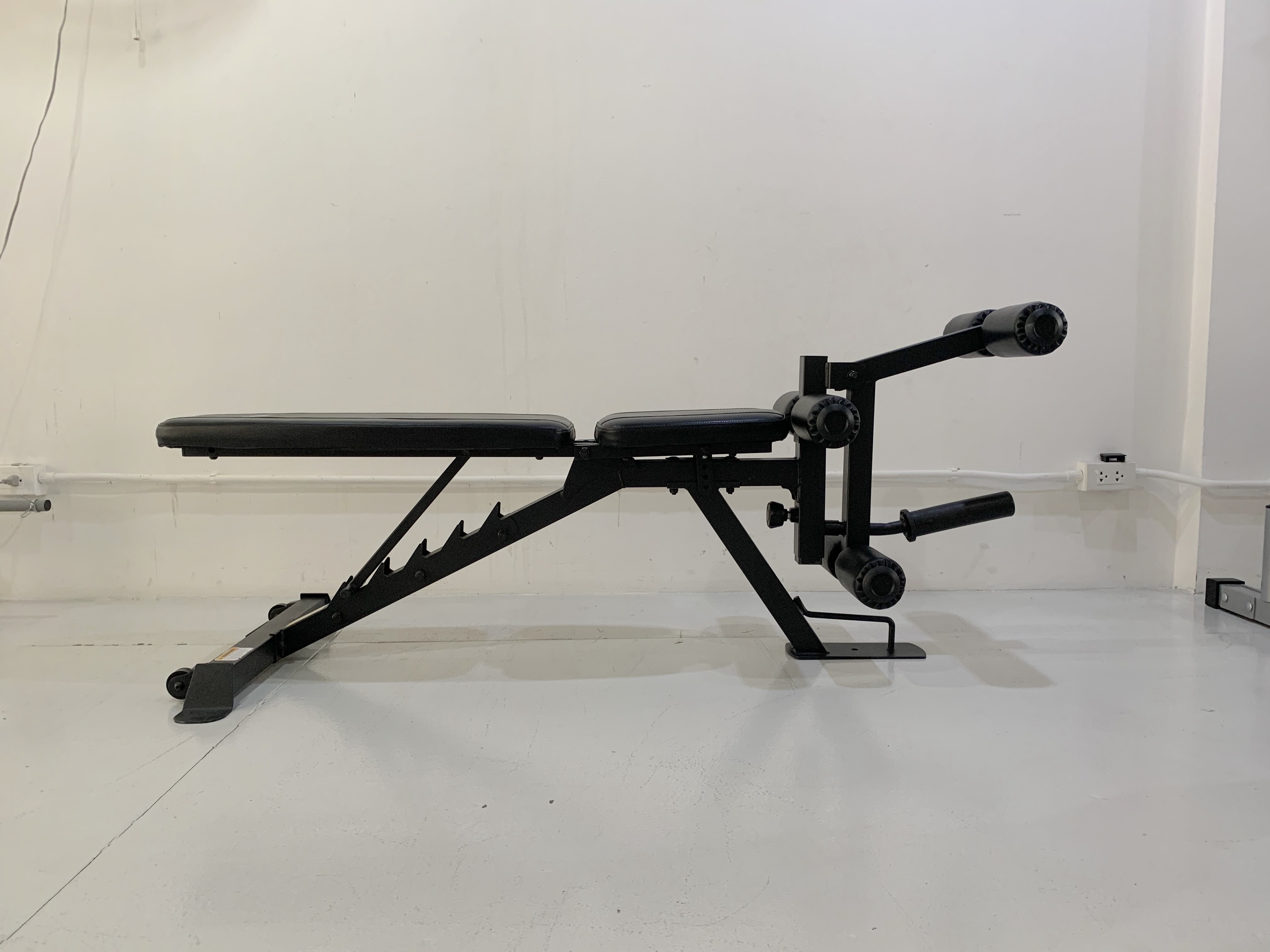 ม้าดัมเบลรุ่น 204