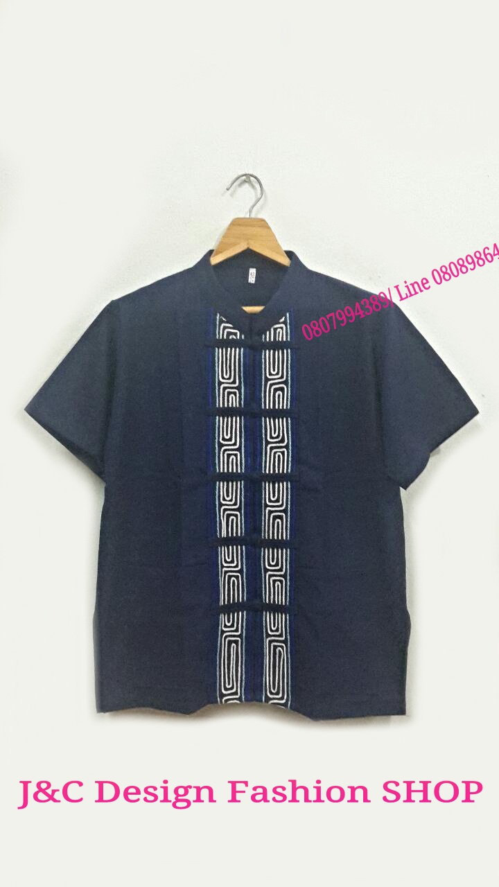 เสื้อผ้าไทยชายม้อฮ่อม เสื้อผ้าฝ้ายชายแต่งผ้าขลิบลายและปักเชือก เสื้อผ้าพื้นเมืองชายแต่งงานปักผ้าสไตน์วัยรุ่น