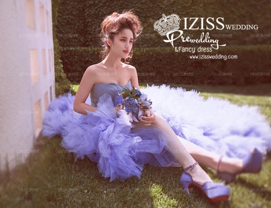 PW245 - **พร้อมส่งชุดผู้หญิงค่ะ** ชุดคู่ถ่ายพรีเวดดิ้ง (prewedding dress) & ชุดแต่งงานแฟนซี (Fancy wedding dress)หญิง "ธีมสีม่วงขาว"