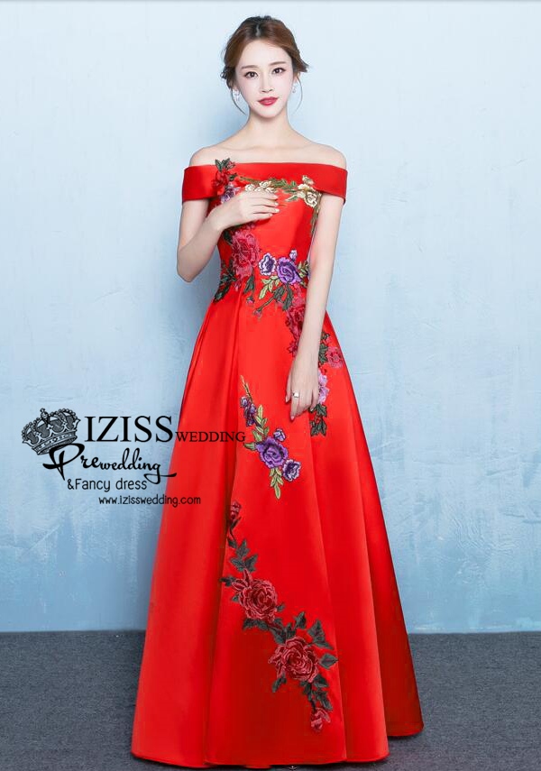 PW541 - **พรีออเดอร์ค่ะ พรีออเดอร์มี 5 สีทั้งสั้น+ยาวค่ะ สีแดง แดงไวน์ เขียว น้ำเงินและม่วงค่ะ** ชุดกี่เพ้าสั้นสีแดง ชุดยกน้ำชา ชุดคู่ถ่ายพรีเวดดิ้ง (prewedding dress) & ชุดแต่งงานแฟนซี (Fancy wedding dress)ชายหญิง "ธีมสีแดง"