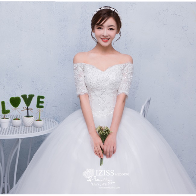 BR231 **พรีออเดอร์**ชุดแต่งงาน&ชุดเจ้าสาวแบบหางปลายาวสีขาวเกรดพรีเมี่ยม เปิดไหล่ มีแขน หรูหราน่ารัก สวยโดดเด่นไม่ซ้ำใคร