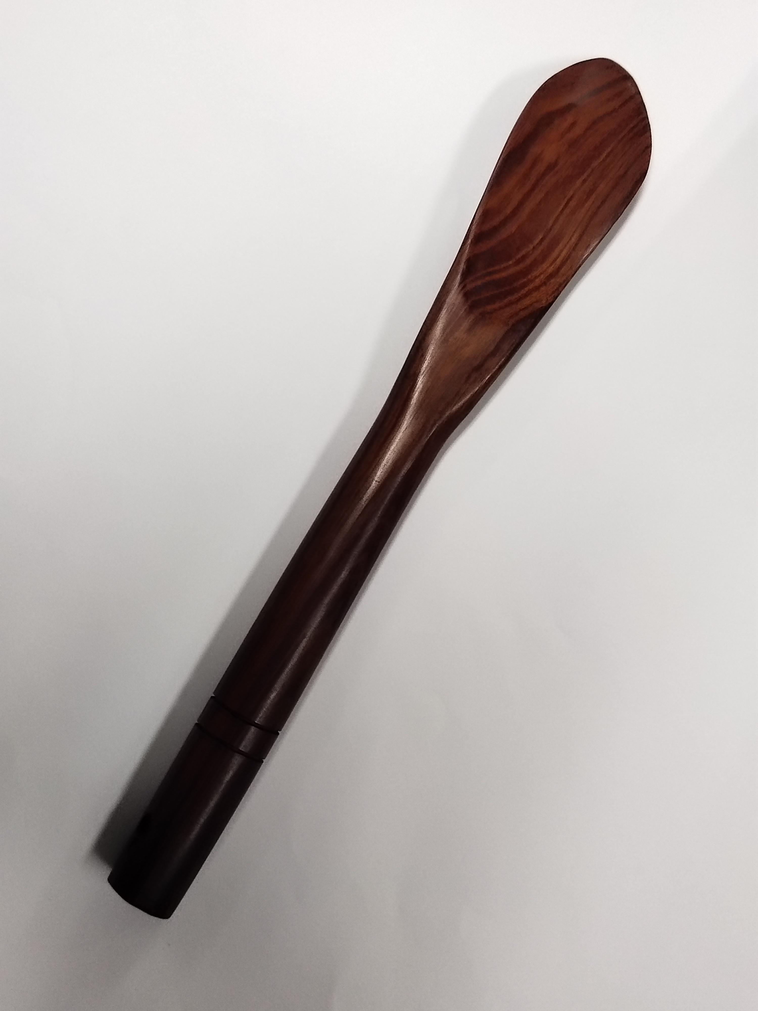 ช้อนรองเท้าไม้เนื้อแข็งอย่างดี