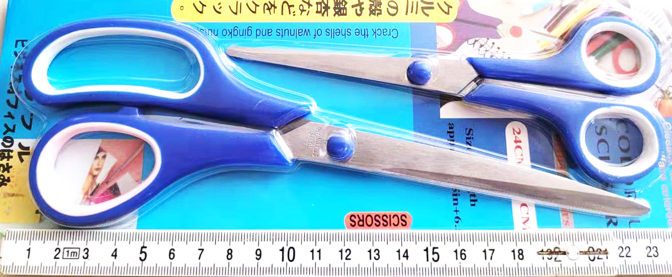 กรรไกรสีสดใหญ่ 2 ชิ้น 7.5"+9.5" แผง 30.5 ซม.