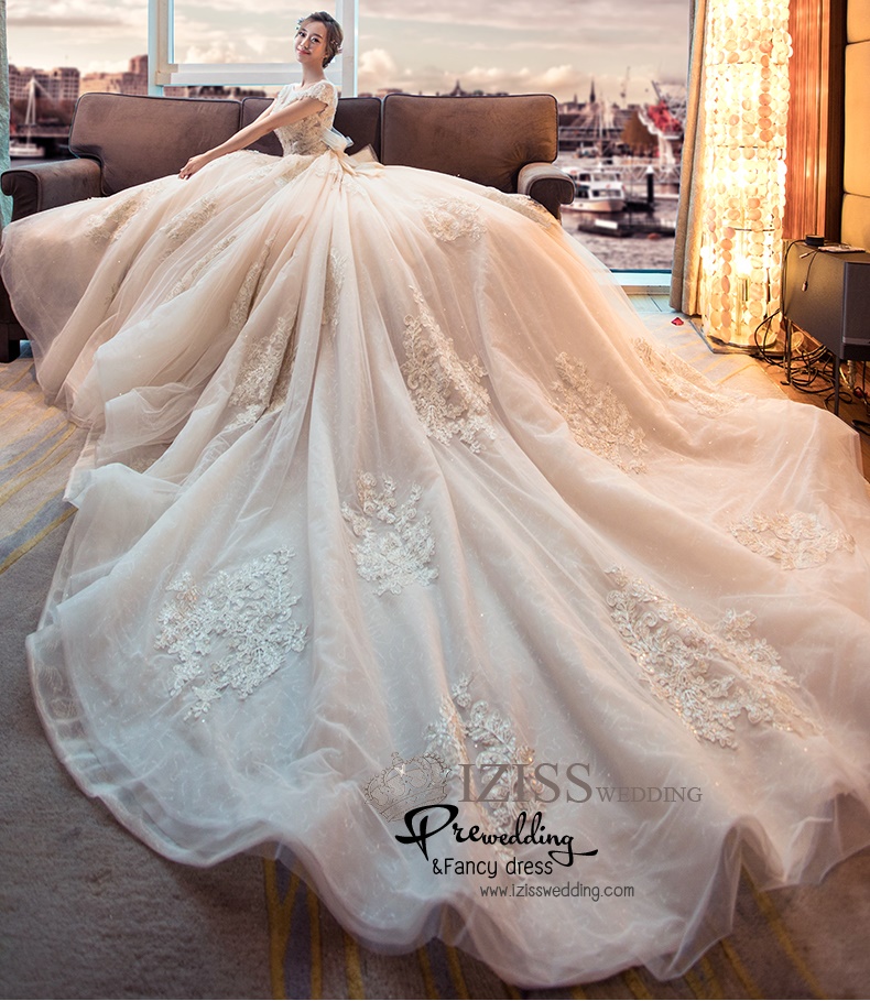 BR328 **พรีออเดอร์**ชุดแต่งงาน&ชุดเจ้าสาวแบบยาวอลังการ สีขาวเกรดพรีเมี่ยม หรูหราน่ารัก สวยโดดเด่นไม่ซ้ำใคร