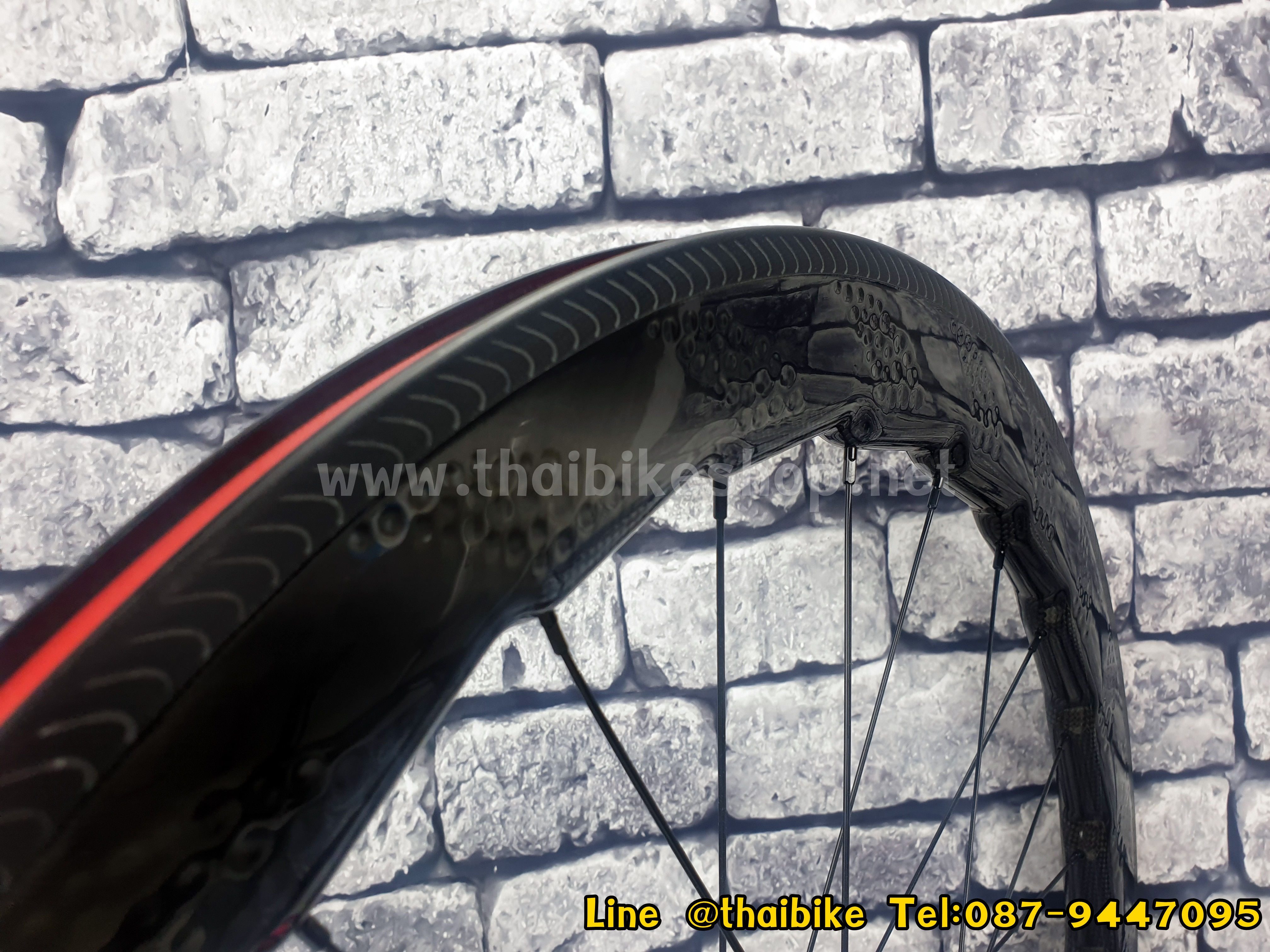 ล้อจักรยานเสือหมอบ ลายคาร์บอน ลายปลาวาฬ 700C