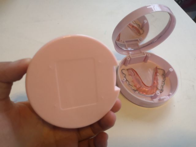 กล่องรีเทนเนอร์ สายรุ้ง กล่องรี Rainbow