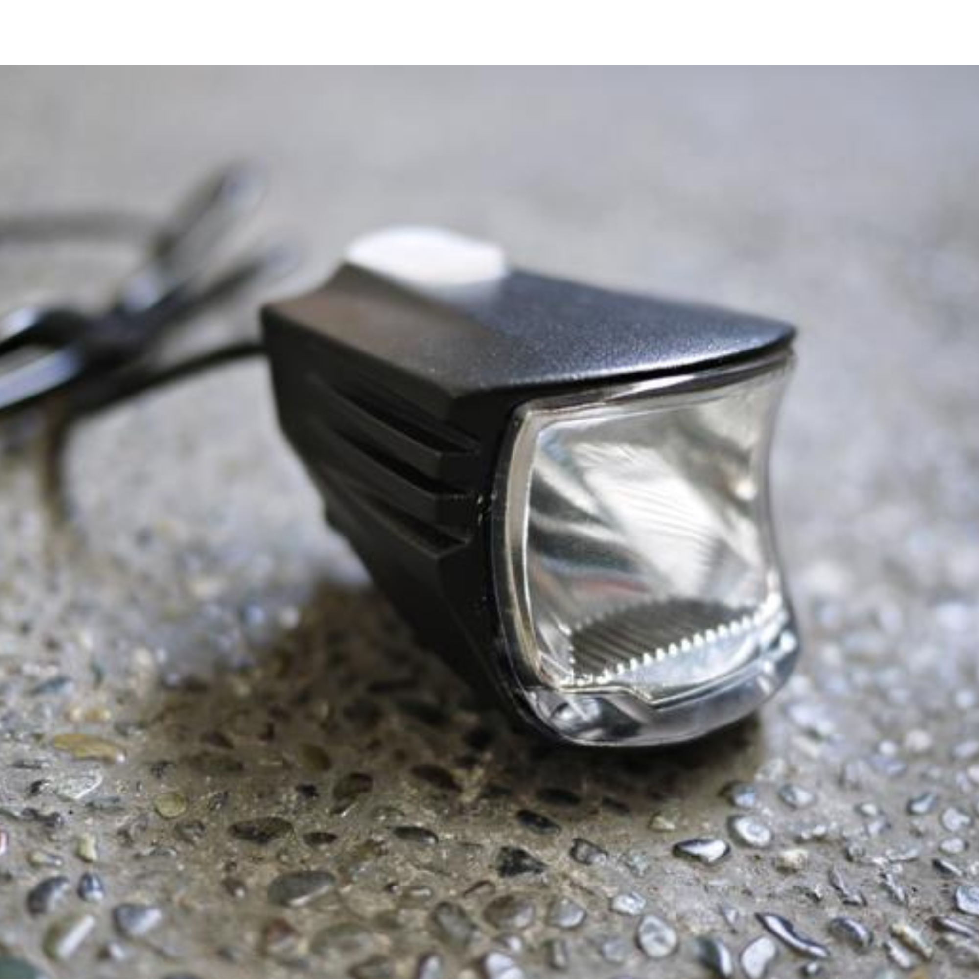 ไฟหน้าจักรยาน USB machfally ROX300 600LM