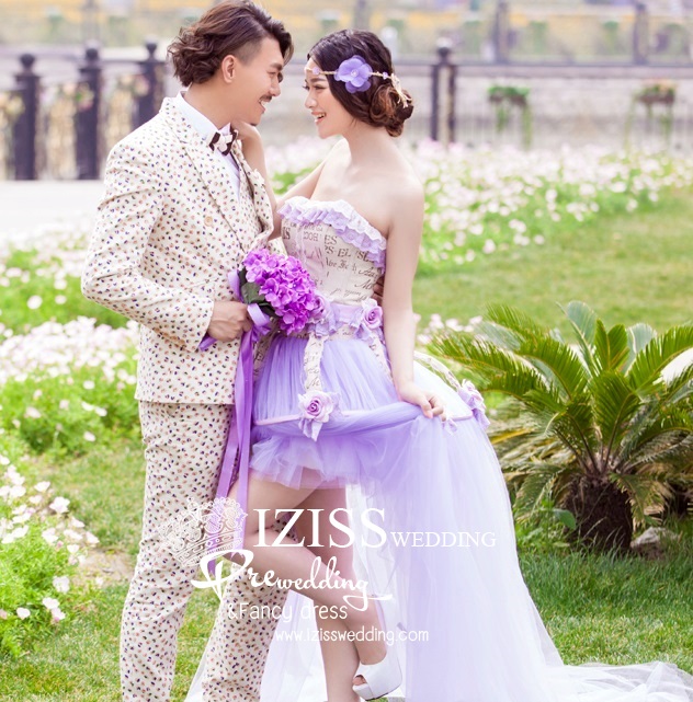PW232 - **พรีออเดอร์ค่ะ** ชุดคู่ถ่ายพรีเวดดิ้ง (prewedding dress) & ชุดแต่งงานแฟนซี (Fancy wedding dress)ชายหญิง "ธีมสีม่วง-ลายวินเทจ"