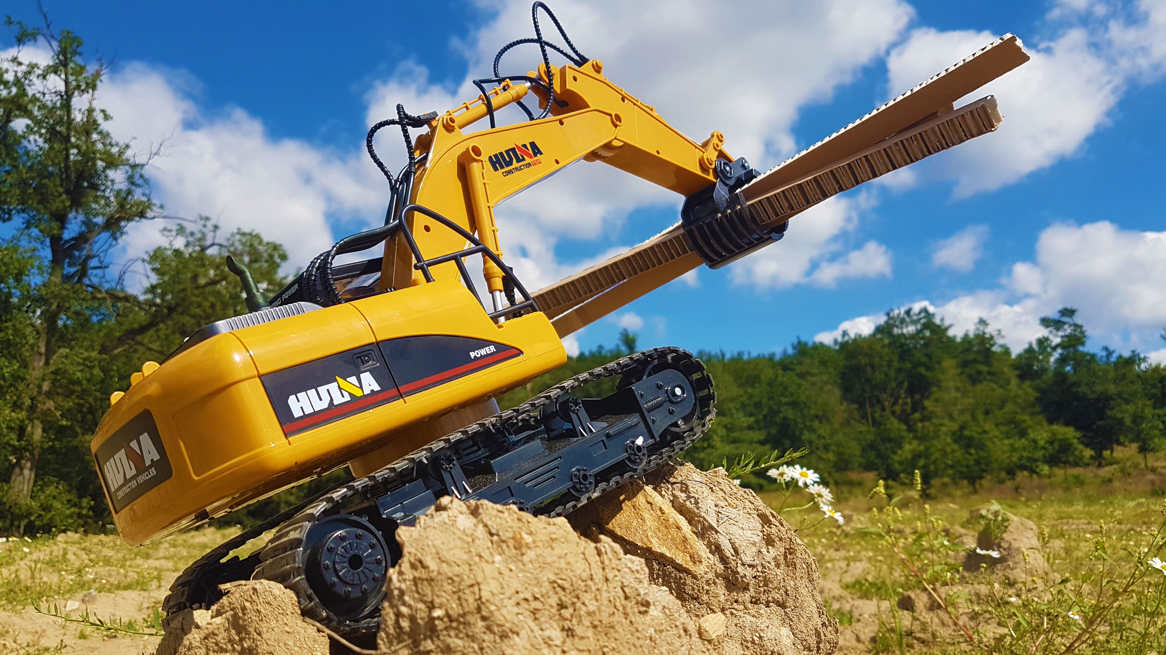 แม็คโครบังคับหัวคีบ