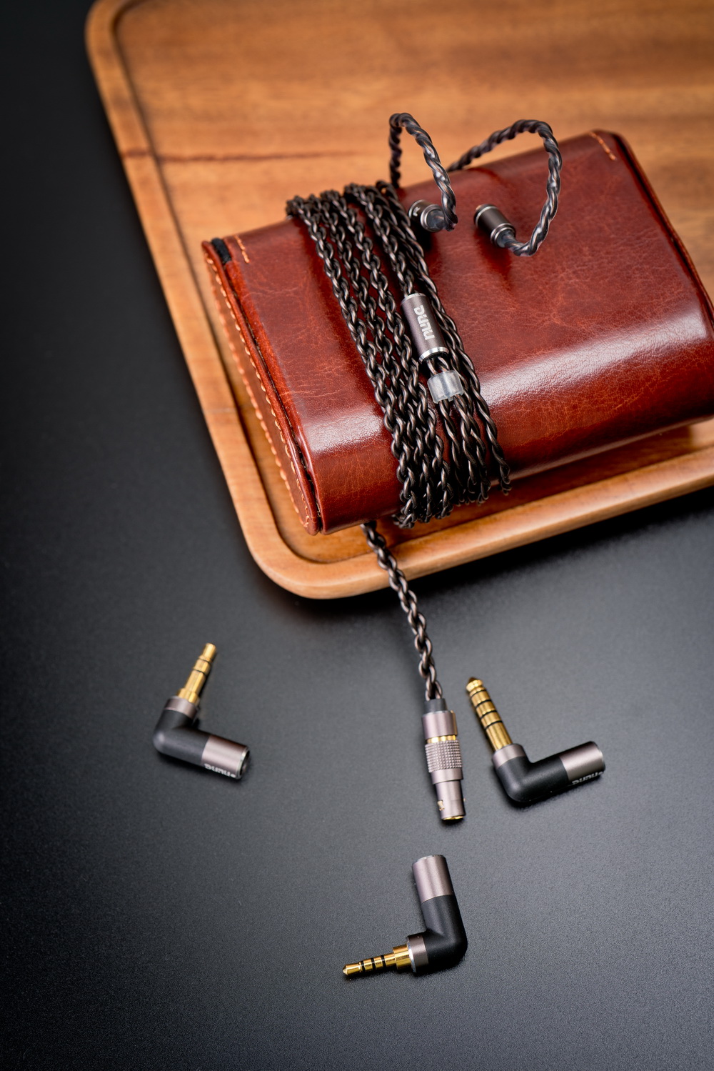 ขาย DUNU CHORD สายถักผสมระหว่าง ทองแดง Furukawa OCC และสายเงิน Neotech สายแบรนด์เกรดพรีเมี่ยม