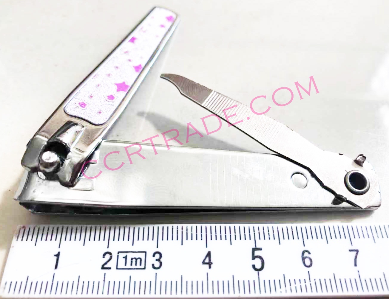 กรรไกรตัดเล็บใหญ่ (กากเพชร) 1.5x8 ซม.กล่องดำ