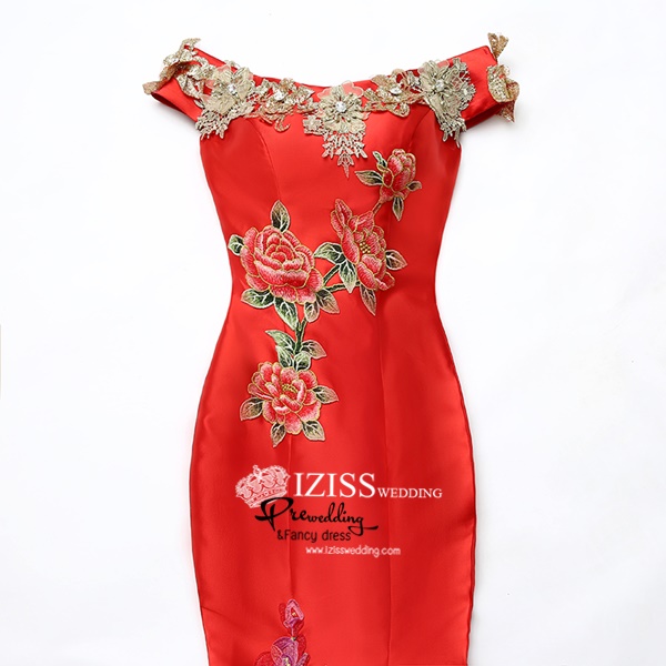 PW514 - **พร้อมส่งสีแดง สีฟ้าและทองค่ะ** ชุดกี่เพ้าสีแดง ชุดคู่ถ่ายพรีเวดดิ้ง (prewedding dress) & ชุดแต่งงานแฟนซี (Fancy wedding dress)ชายหญิง "ธีมสีแดง"