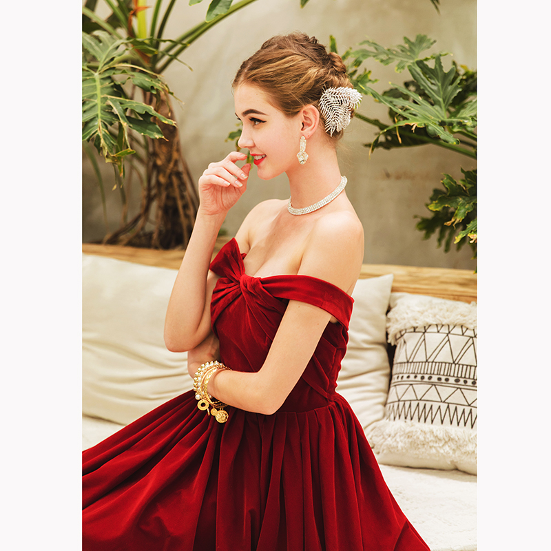 DS046 - พรีออเดอร์ ชุดราตรีสั้นสีแดง เดรสสั้นออกงาน (short dresses) ชุดไปงานแต่งงานสวยๆ "ธีมสีแดง"