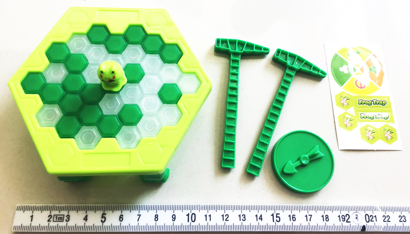 เกมส์ทุบน้ำแข็งกล่อง (เพนกวิน / กบ) 16 ซม.(1x6)