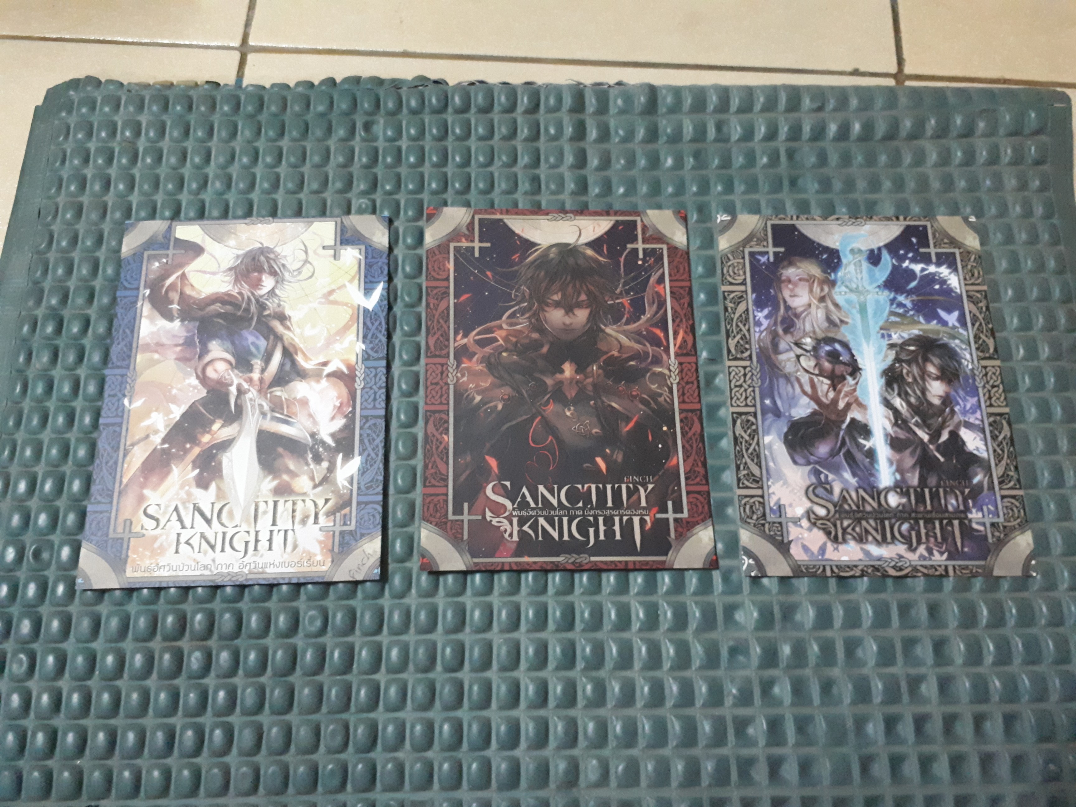 โปส Sanctity Knight