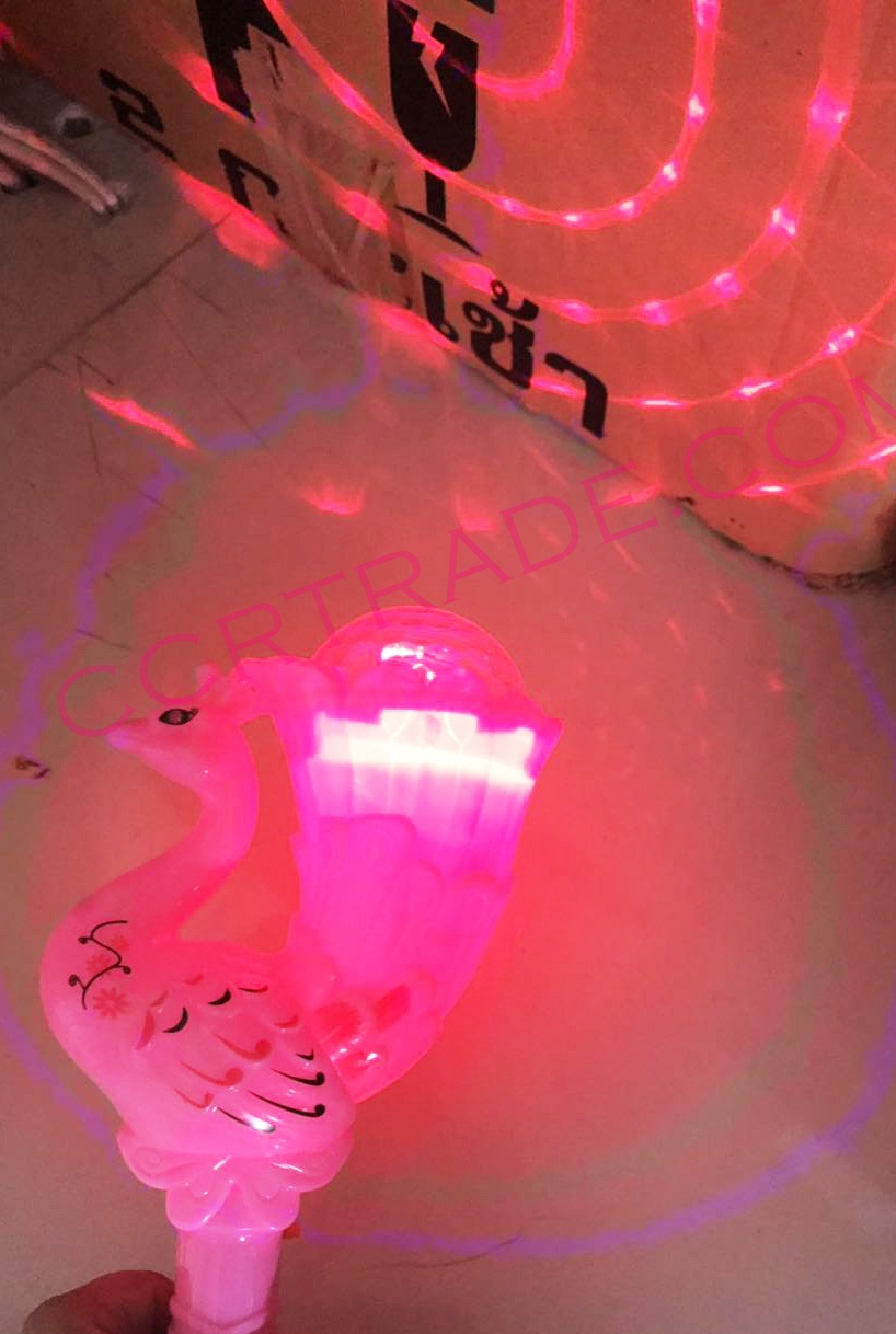 คทาไฟนกยูง (มีถ่านในตัว) 24 ซม.