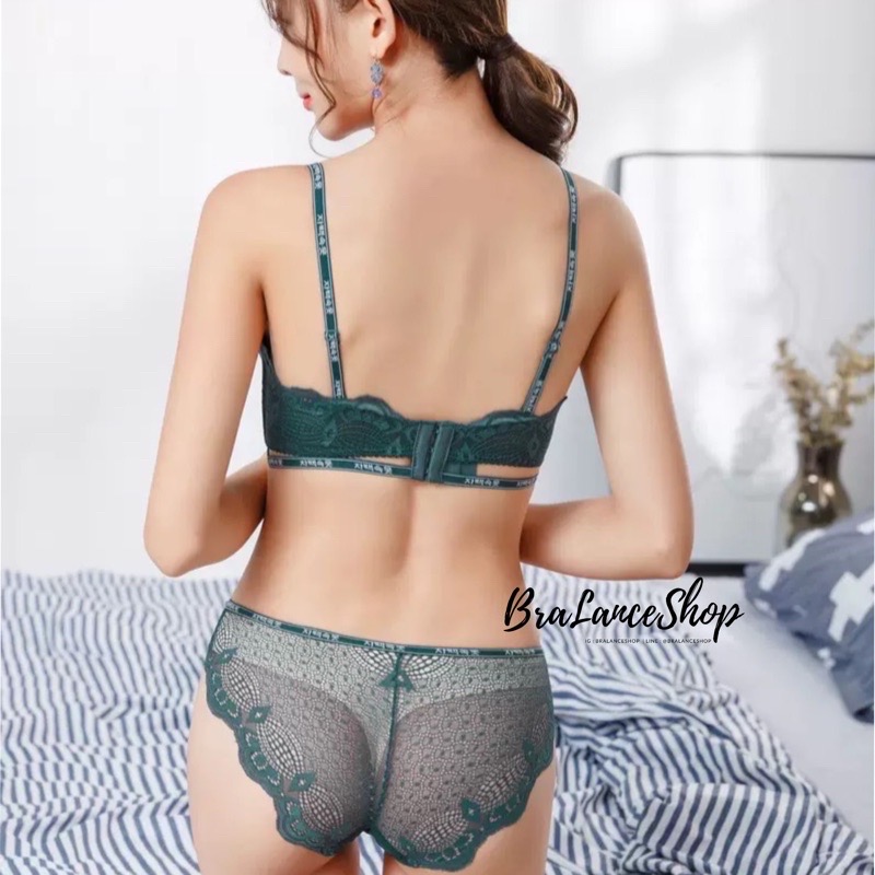 BLS✿8826 Setบรา+กกน. ชุดชั้นในลูกไม้เกาหลี ไร้โครง