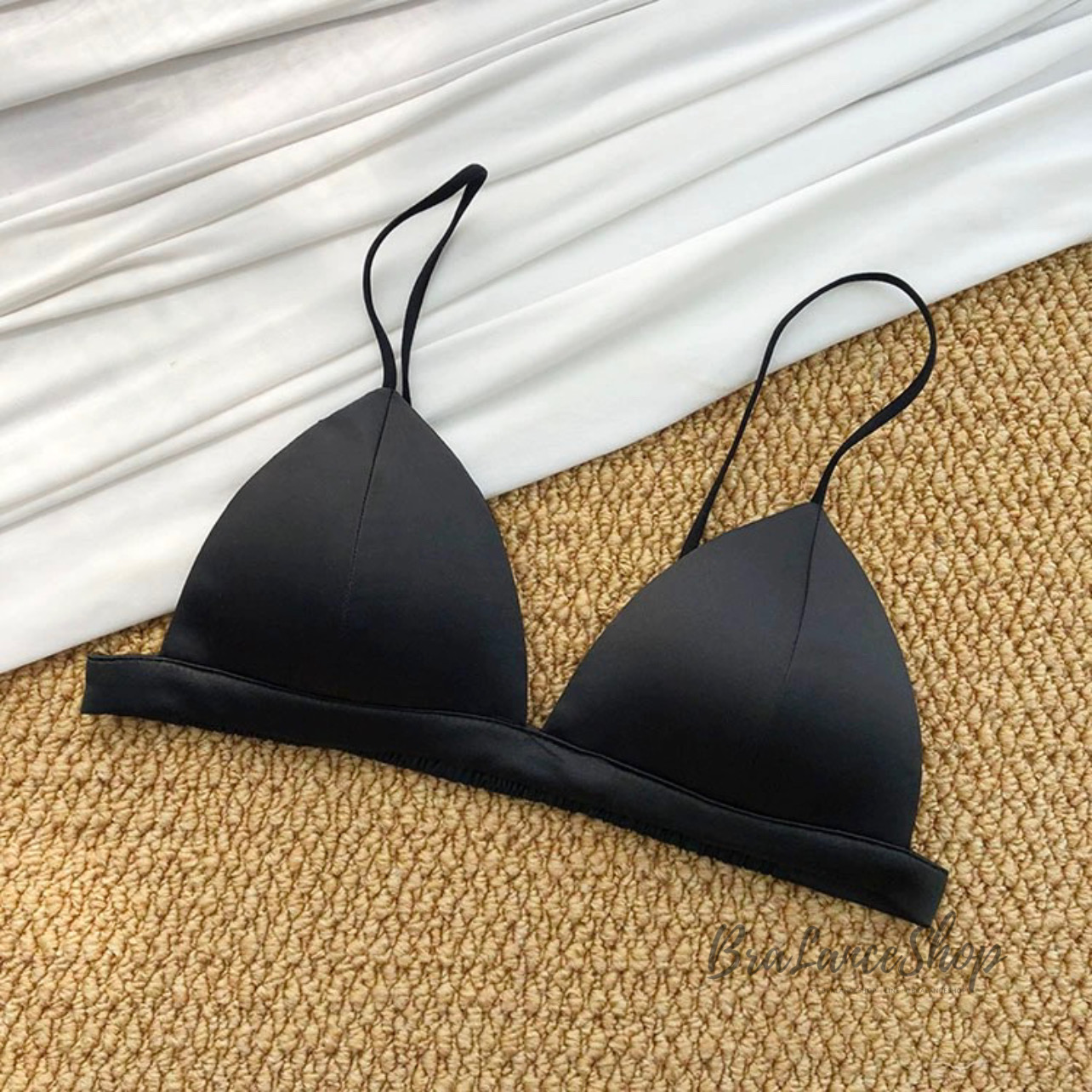 BLS✿A55 บราครอปผ้าซาติน ไร้โครง