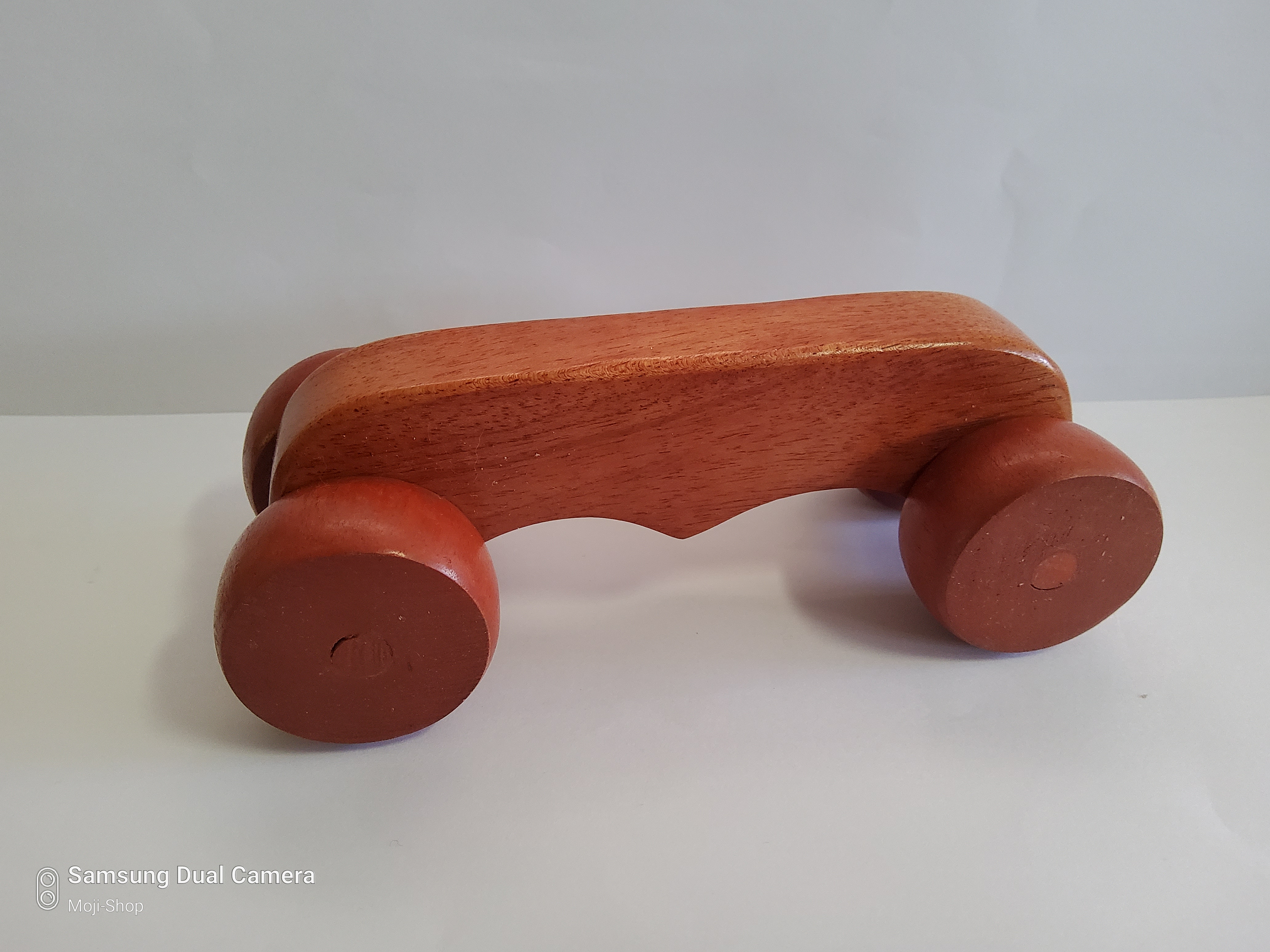 ไม้นวดร่างกายรถถัง 4 ล้อ