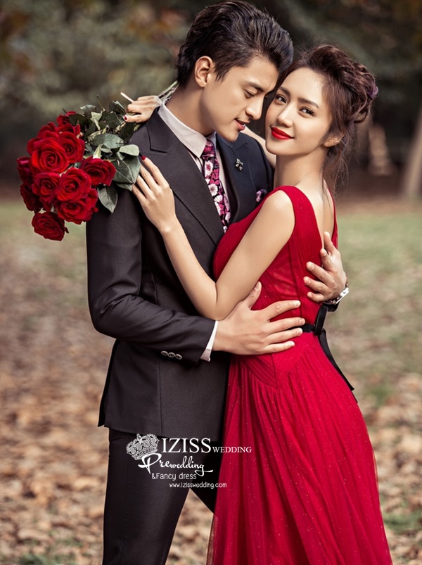 ST009- **พรีออเดอร์**สูทผู้ชายสีดำแขนยาว พร้อมกางเกง ชุดสูทเจ้าบ่าว สูทแฟนซี ถ่ายพรีเวดดิ้ง & ชุดแต่งงานแฟนซี (Fancy wedding dress) สูทผู้ชายสีดำ