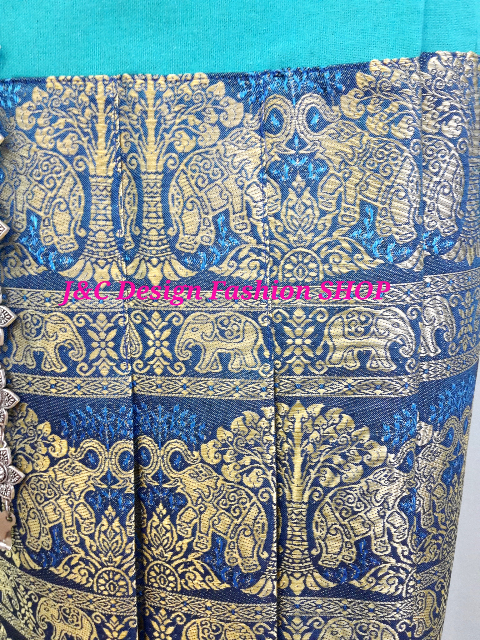 ผ้าถุงฝ้ายสำเร็จรูป กระโปรงผ้าไทยสำเร็จรูปแต่งจีบแบบป้ายเลื่อนตะขอ สีมิ้นอมฟ้าเมทอลลิค