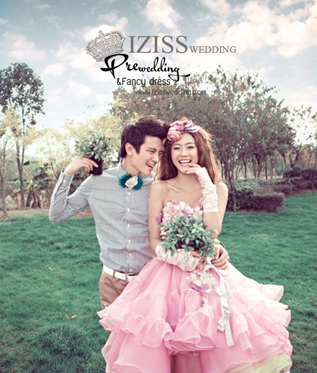PW010 - **สินค้ากำลังจะเข้าค่ะ** ชุดคู่ถ่ายพรีเวดดิ้ง (prewedding dress) & ชุดแต่งงานแฟนซี (Fancy wedding dress)ชายหญิง สไตล์ colorful "ธีมสีชมพู-เหลือง""