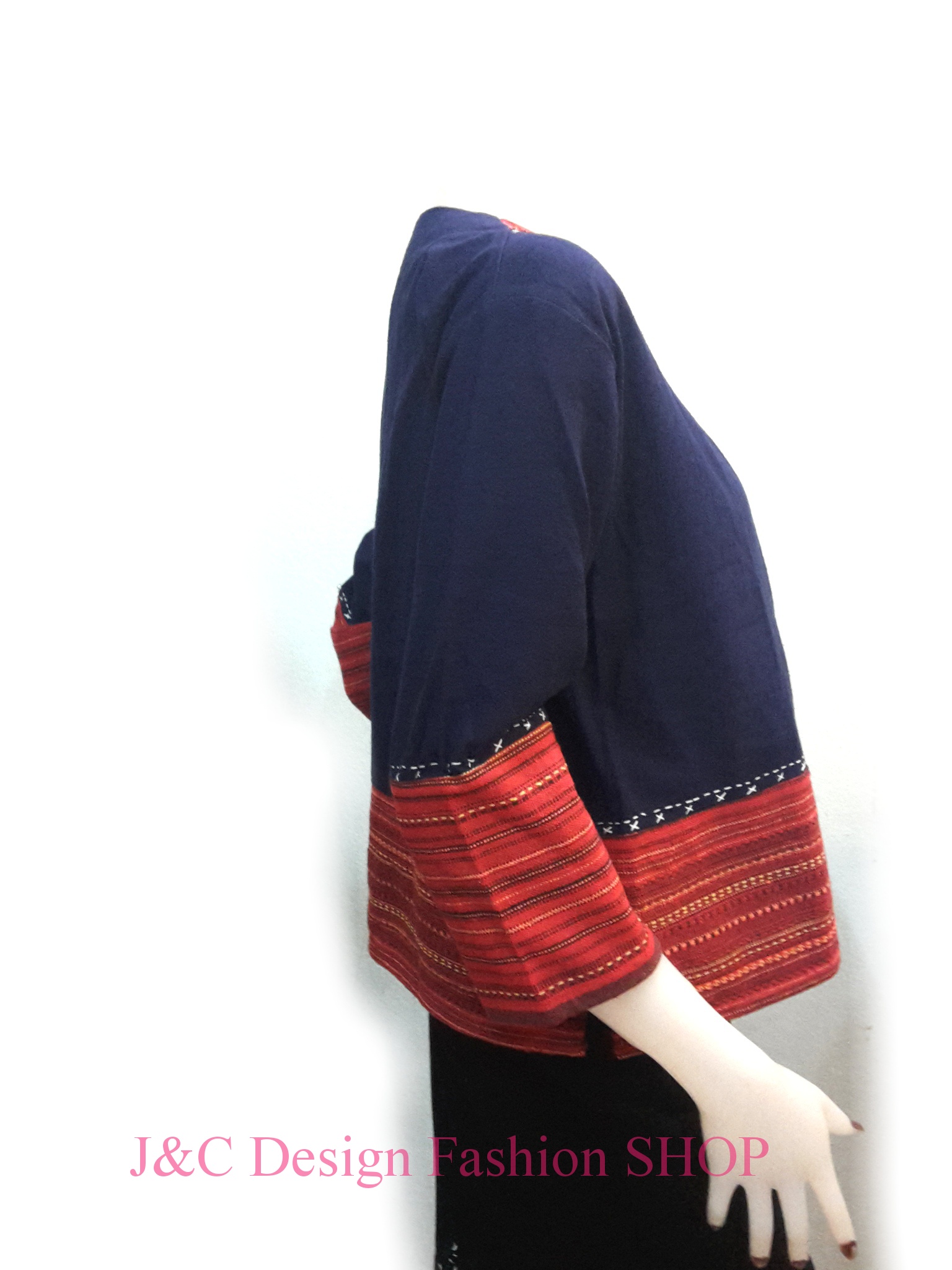 เสื้อผ้าไทยสีดำ เสื้อผ้าฝ้ายย้อมคราม เสื้อคลุมผ้าฝ้าย เสื้อแจ็คเก็ตผ้าฝ้าย ปักดอกไม้