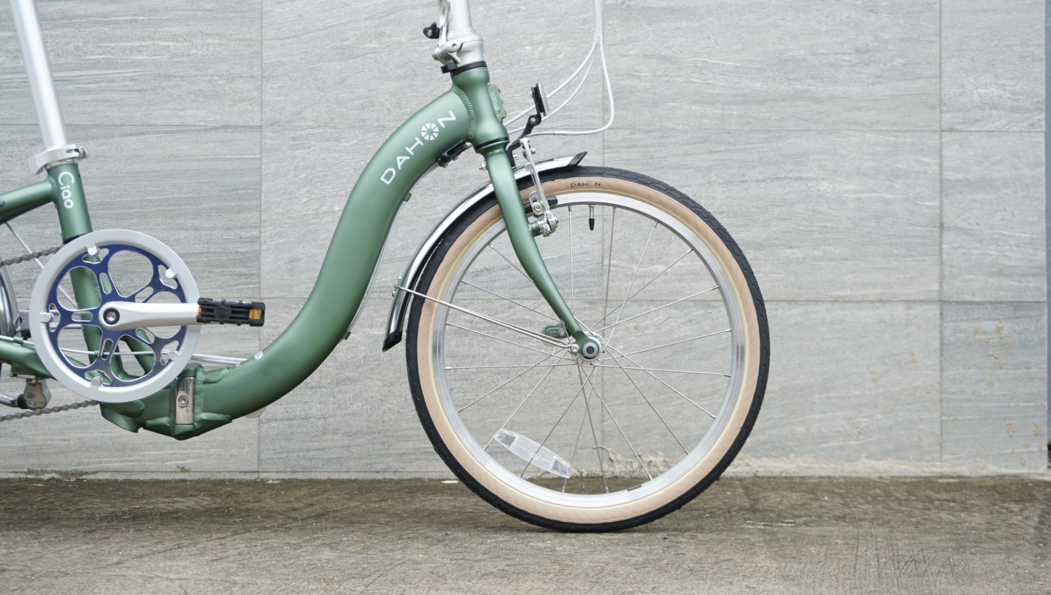 DAHON CIAO จักรยานพับได้ เฟรมโค้ง 7 สปีด