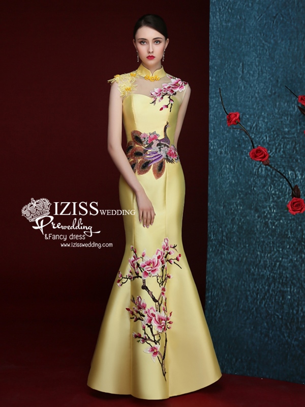 PW439- **พรีออเดอร์สีเหลือง**ชุดกี่เพ้ายาว ชุดยกน้ำชา ชุดถ่ายพรีเวดดิ้ง (prewedding dress) & ชุดแต่งงานแฟนซี (Fancy wedding dress) "ธีมสีเหลือง"