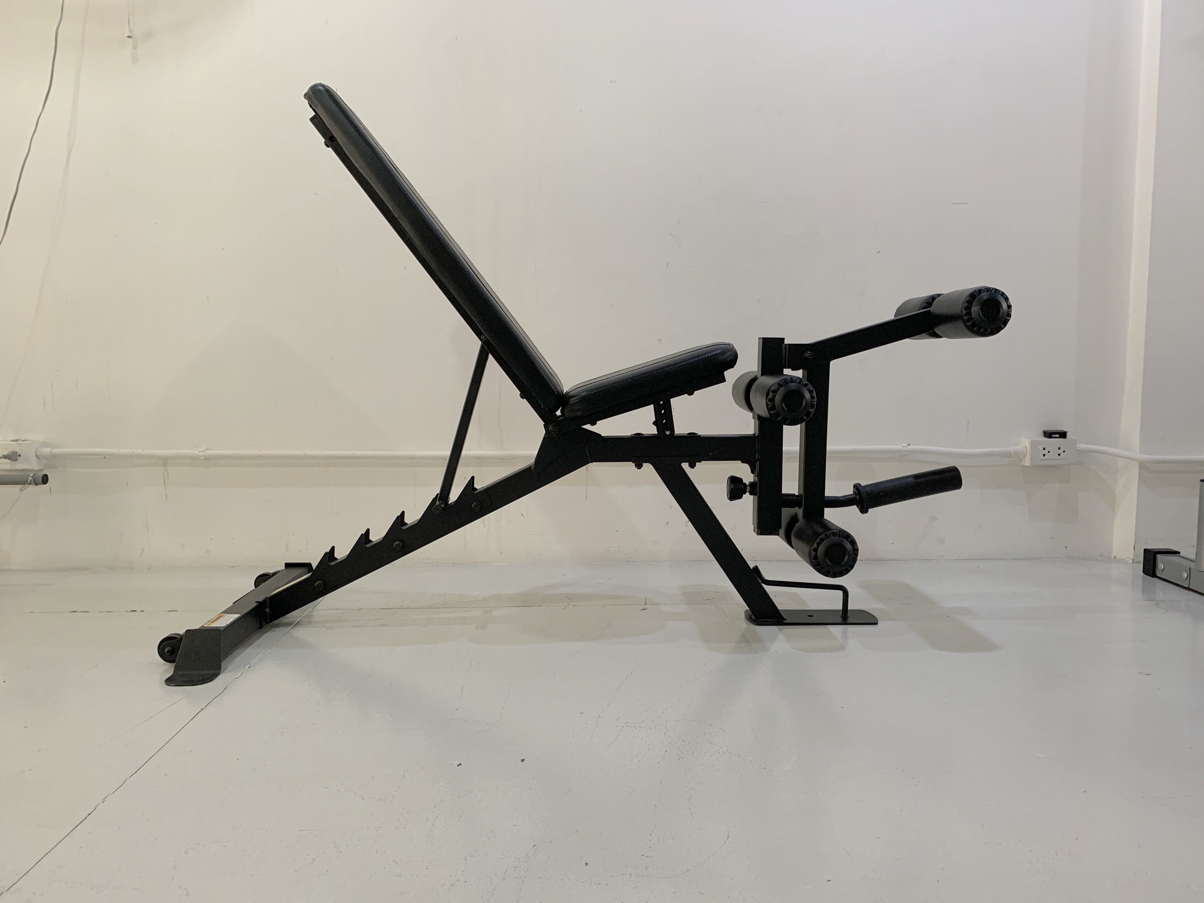 ม้าดัมเบลรุ่น 204