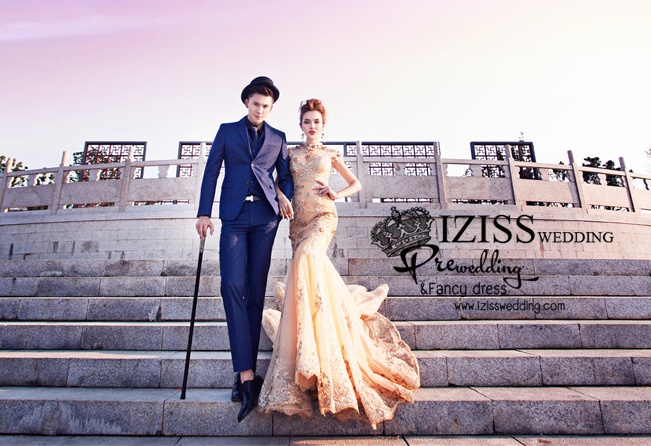 PW264- **พรีออเดอร์เฉพาะชุดผู้หญิง**ชุดถ่ายพรีเวดดิ้ง (prewedding dress) & ชุดแต่งงานแฟนซี (Fancy wedding dress) ชุดราตรีเลื่อมสีทอง