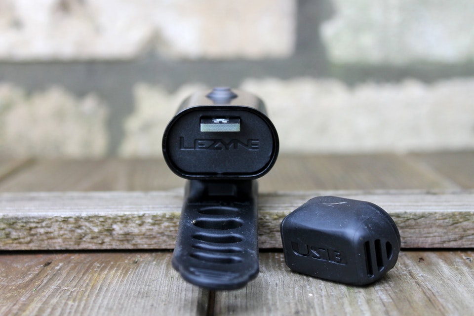 ไฟหน้าจักรยาน LEZYNE MICRODRIVE 500XL 500ลูเมนส์ USB