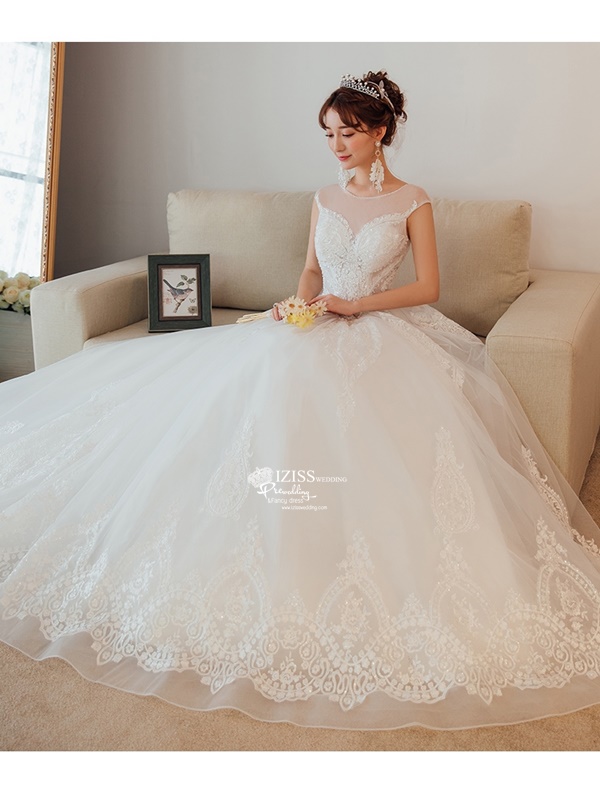 BR352 **พรีออเดอร์**ชุดแต่งงาน&ชุดเจ้าสาวแบบยาวอลังการ สีขาวเกรดพรีเมี่ยม หรูหราน่ารัก สวยโดดเด่นไม่ซ้ำใคร