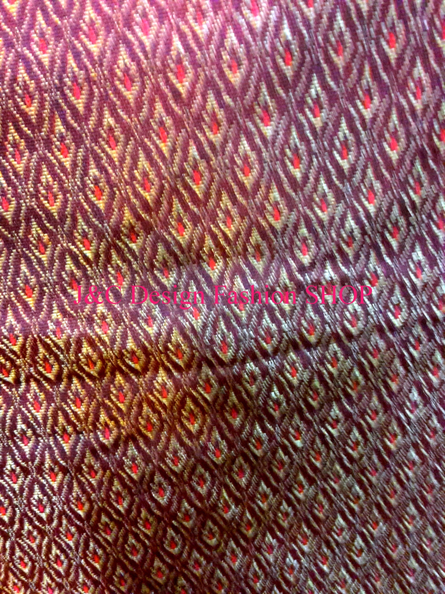 ผ้าถุงสำเร็จรูป ผ้าถุงไหมลาวสำเร็จรูปตีนจกลายนกยุง แบบป้ายเลื่อนตะขอสีน้ำตาลลายสร้อยดอกหมากเชิงนกยุง